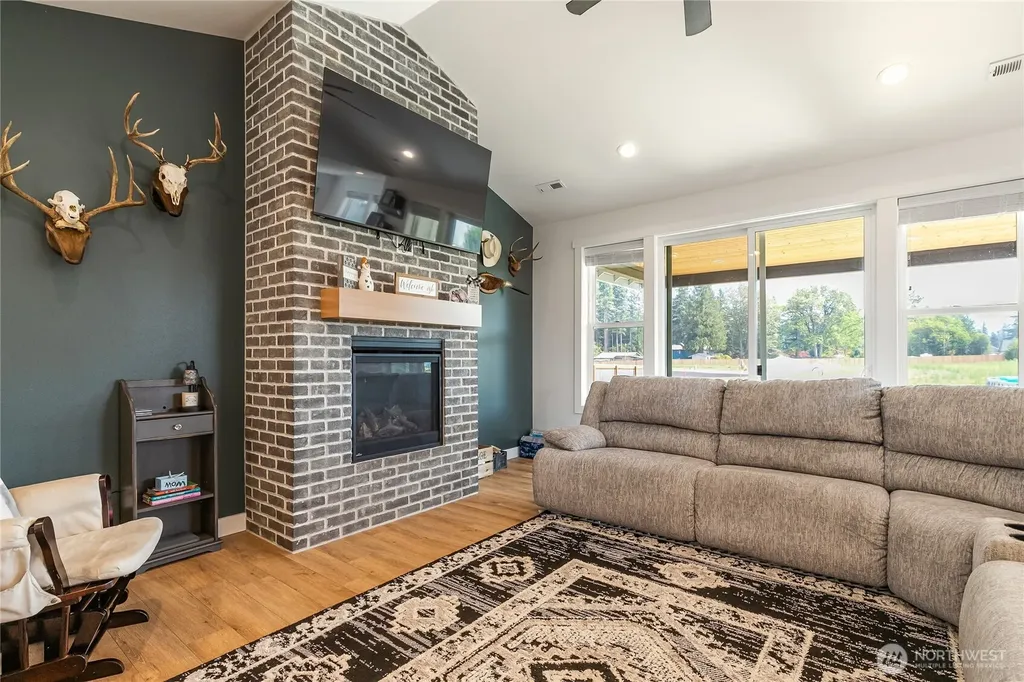 1110 Night Hawk Way Everson WA 98247