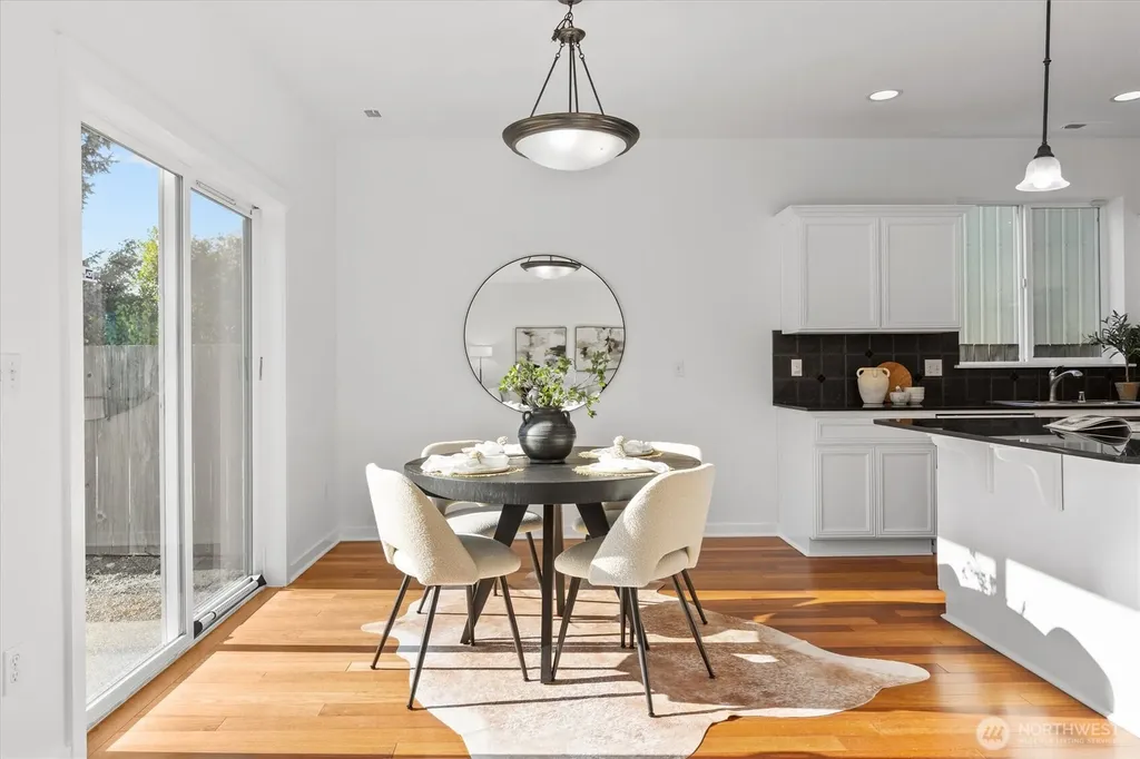 631 Ilwaco Avenue NE Renton WA 98059