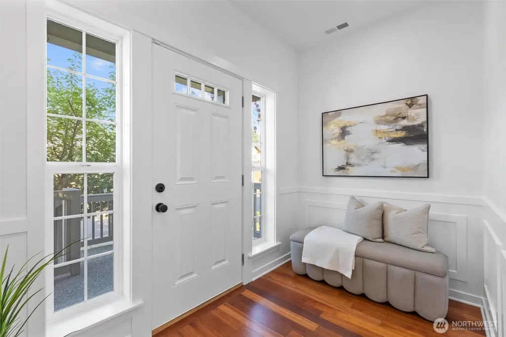 631 Ilwaco Avenue NE Renton WA 98059