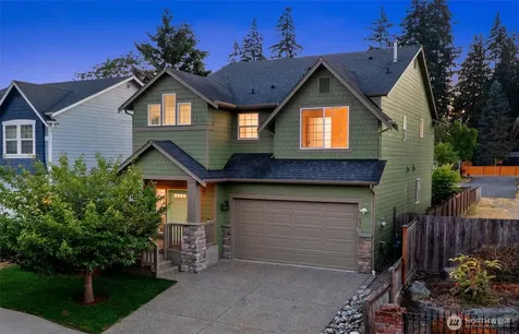 631 Ilwaco Avenue NE Renton WA 98059