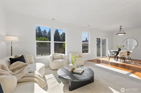 631 Ilwaco Avenue NE Renton WA 98059