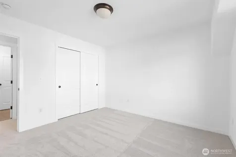 631 Ilwaco Avenue NE Renton WA 98059
