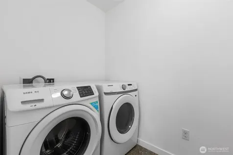 631 Ilwaco Avenue NE Renton WA 98059