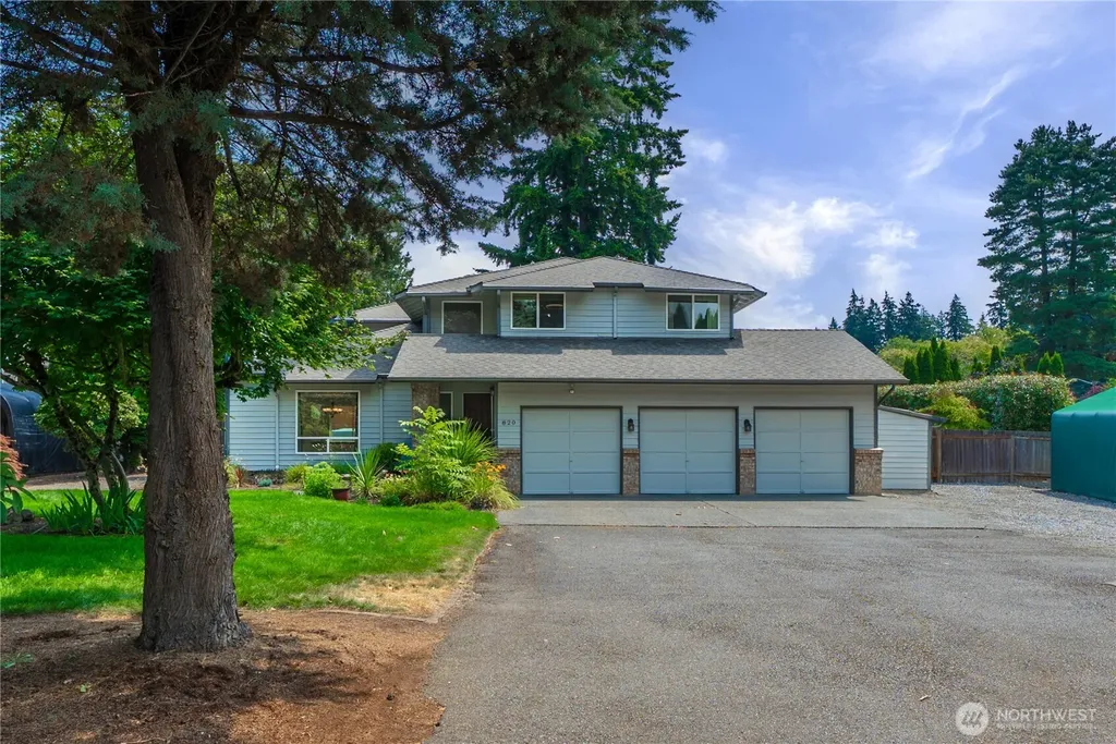 Renton WA, 820 Monroe