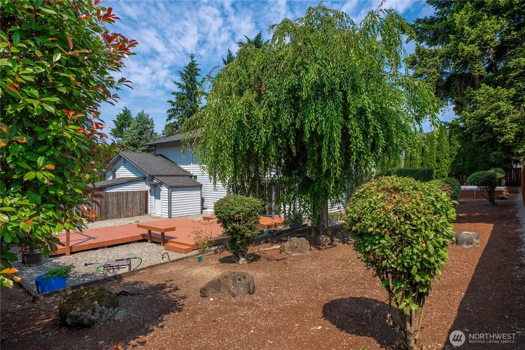 820 Monroe Avenue NE Renton WA 98056