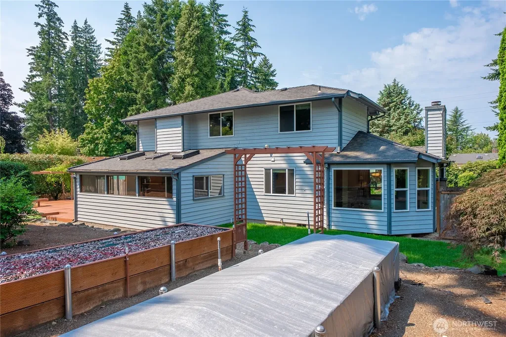 820 Monroe Avenue NE Renton WA 98056