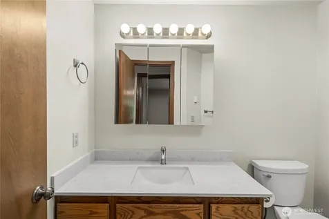 820 Monroe Avenue NE Renton WA 98056