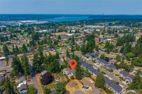 820 Monroe Avenue NE Renton WA 98056