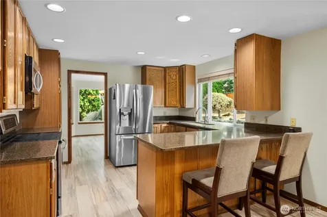 820 Monroe Avenue NE Renton WA 98056
