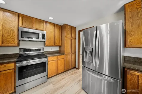 820 Monroe Avenue NE Renton WA 98056