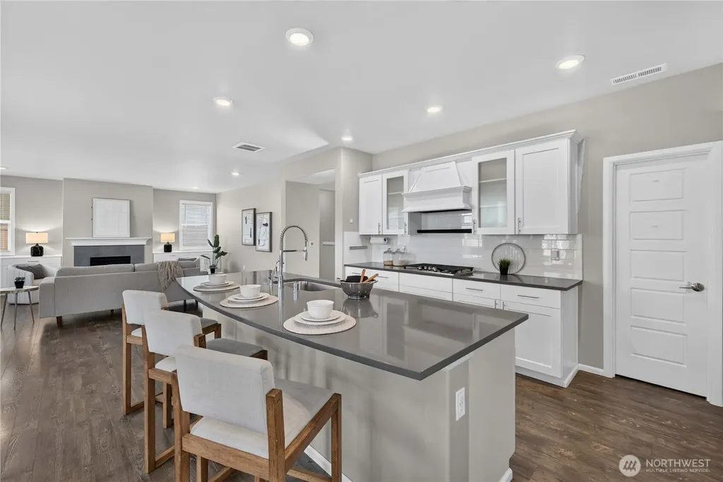 23714 229th Place SE Maple Valley WA 98038