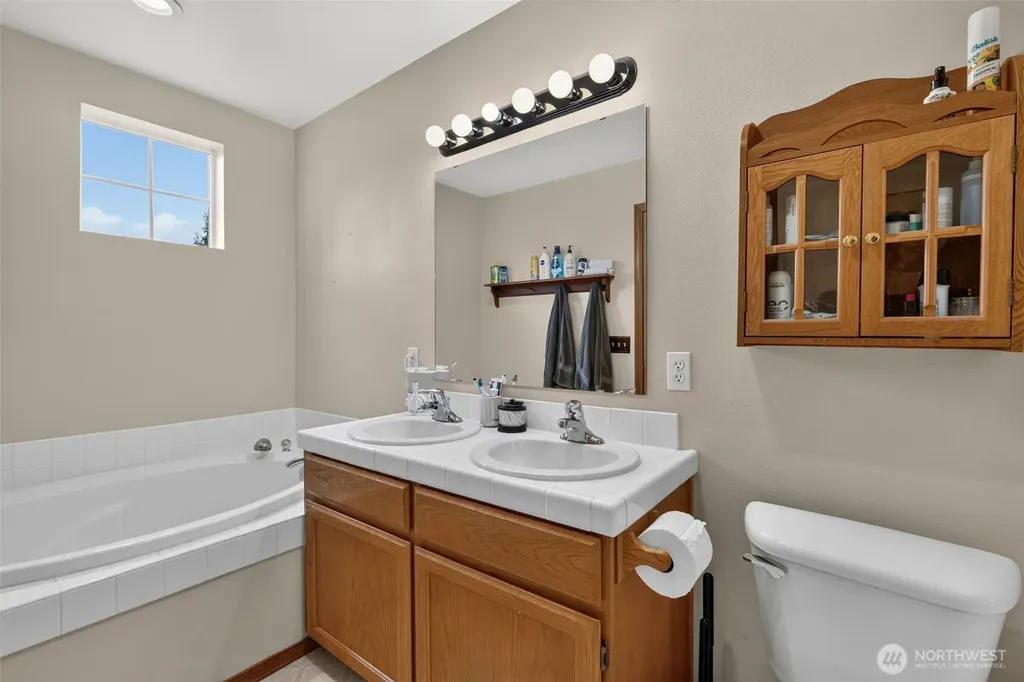 5007 Chambers Creek Loop SE Olympia WA 98501