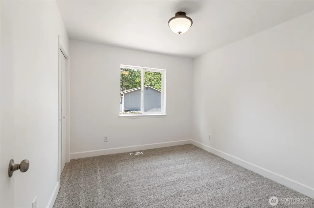 1718 193rd Avenue Ct SW Lakebay WA 98349