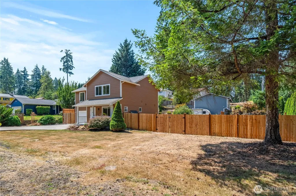 1718 193rd Avenue Ct SW Lakebay WA 98349