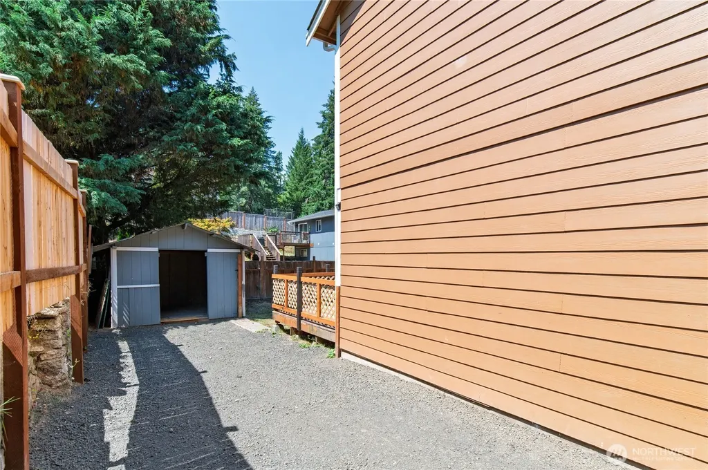1718 193rd Avenue Ct SW Lakebay WA 98349
