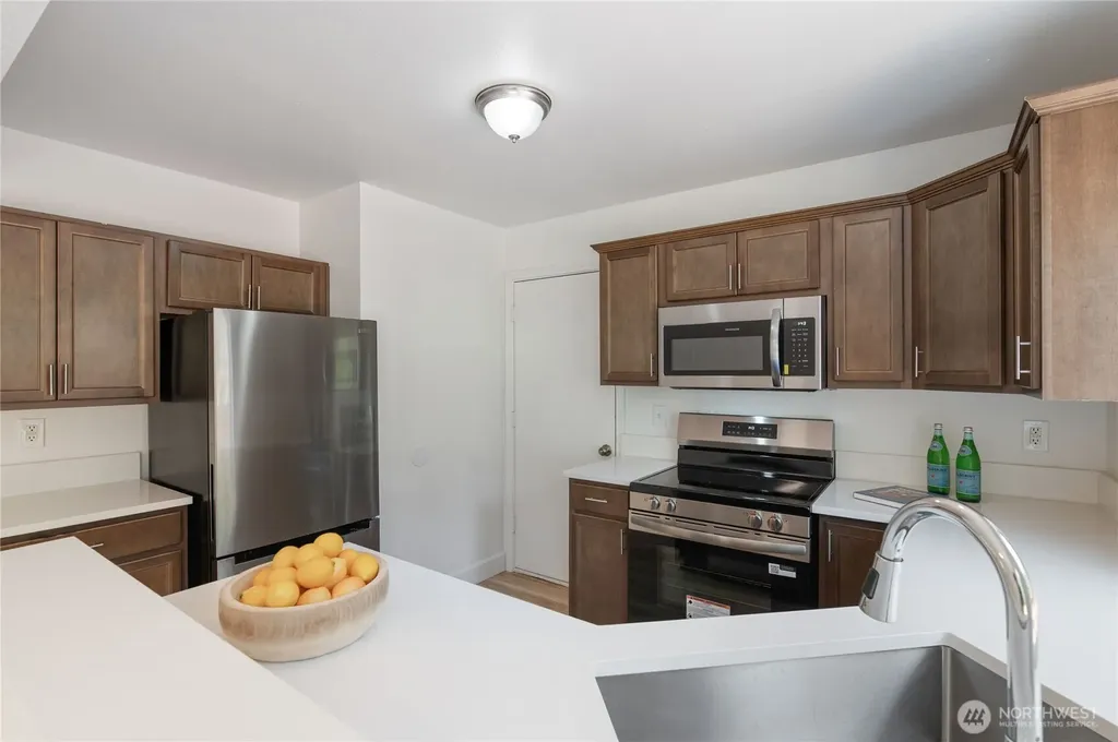 1718 193rd Avenue Ct SW Lakebay WA 98349