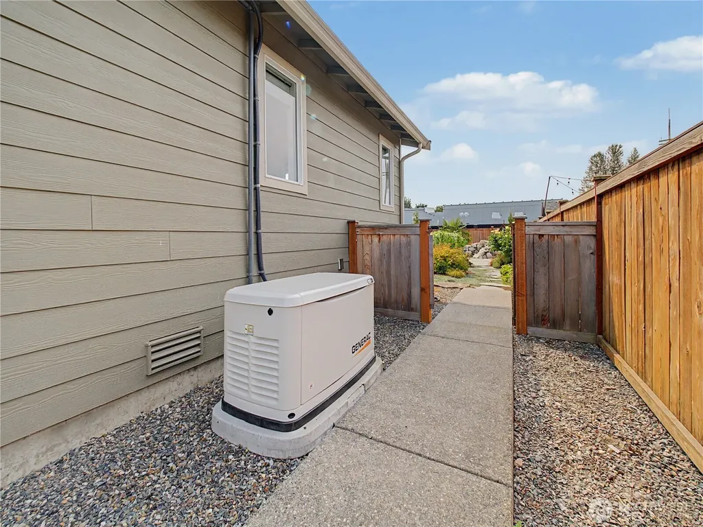 3530 Edith Avenue Enumclaw WA 98022