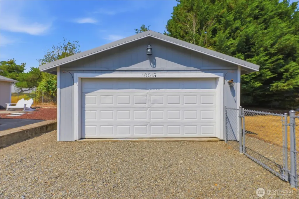 10015 189th Street E Puyallup WA 98375