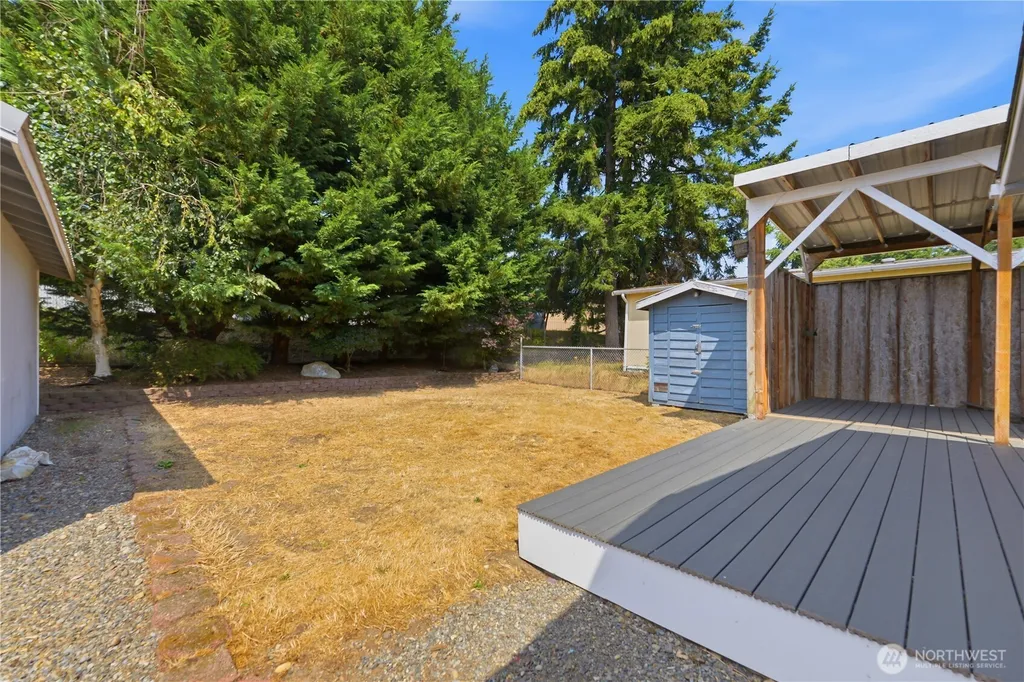 10015 189th Street E Puyallup WA 98375