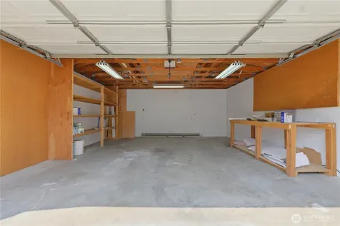 10015 189th Street E Puyallup WA 98375