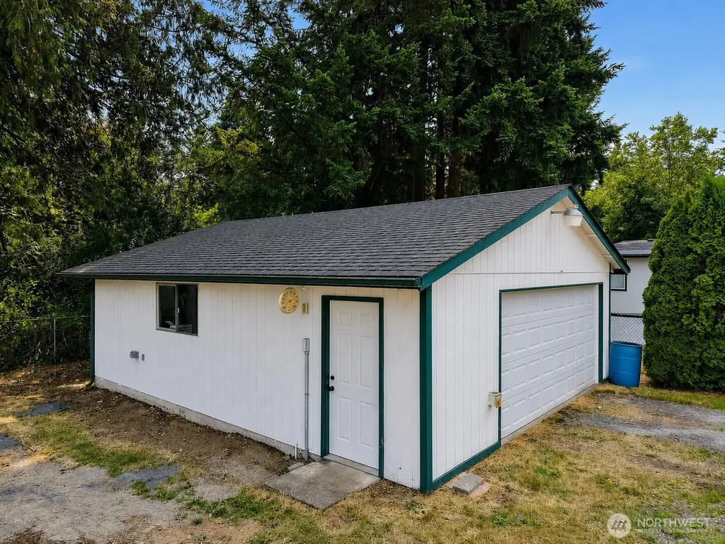 13111 213th Avenue Ct E Bonney Lake WA 98391