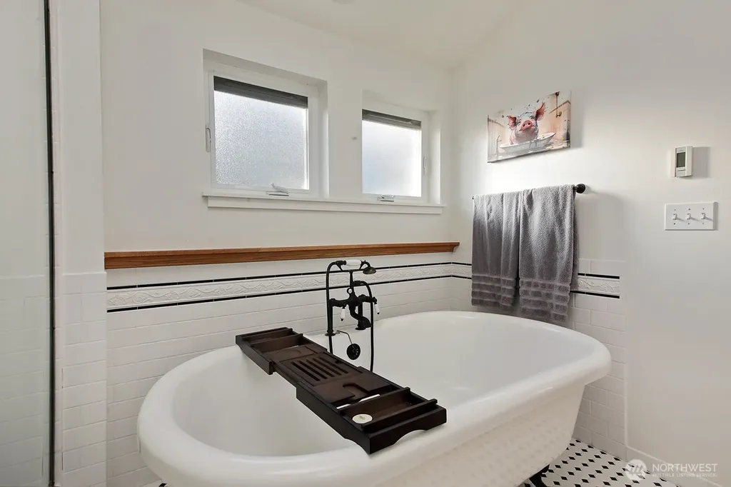4876 Breezefair Road Freeland WA 98249