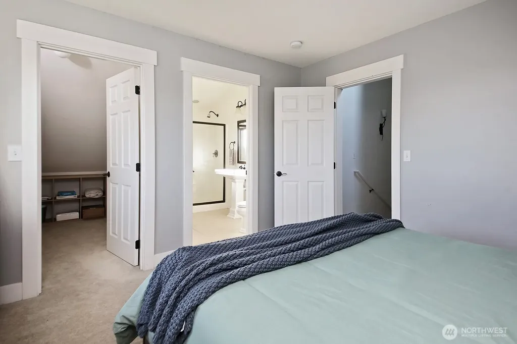 4876 Breezefair Road Freeland WA 98249
