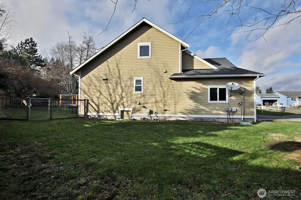 4876 Breezefair Road Freeland WA 98249