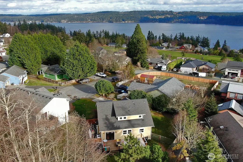 4876 Breezefair Road Freeland WA 98249