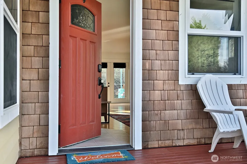 4876 Breezefair Road Freeland WA 98249