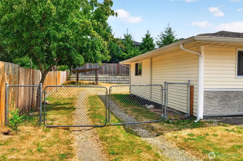 24930 237th Avenue SE Maple Valley WA 98038