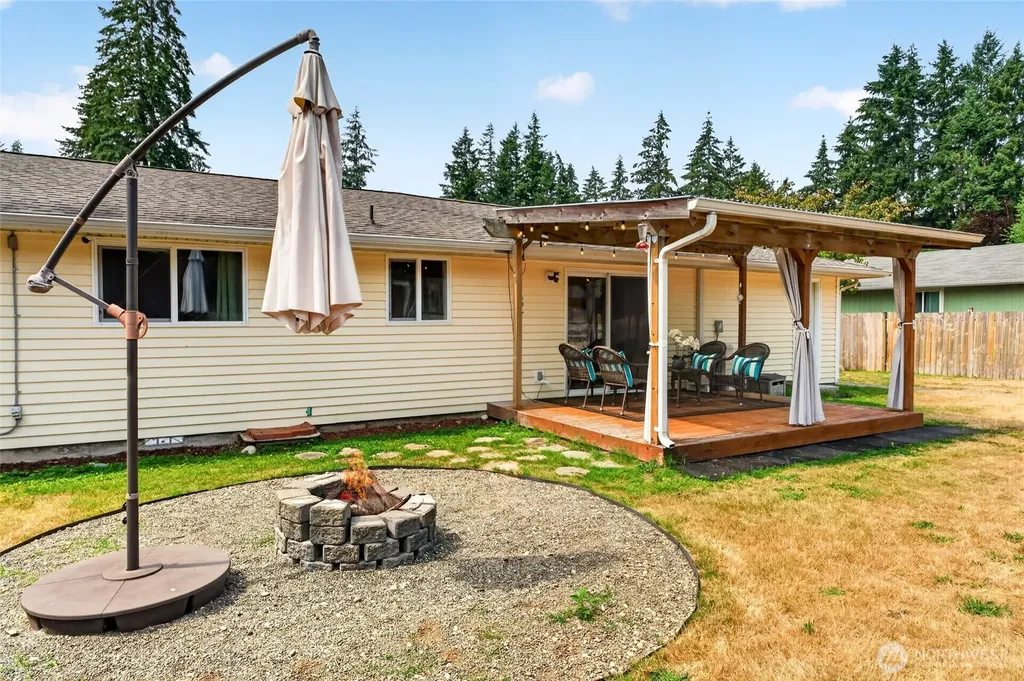 24930 237th Avenue SE Maple Valley WA 98038