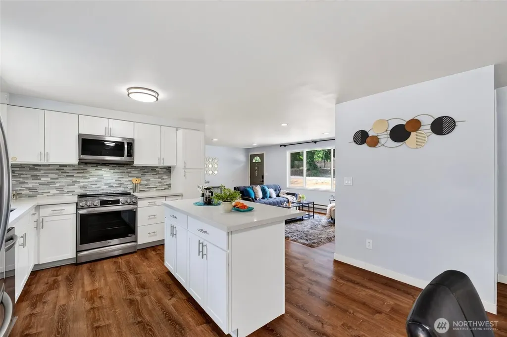24930 237th Avenue SE Maple Valley WA 98038