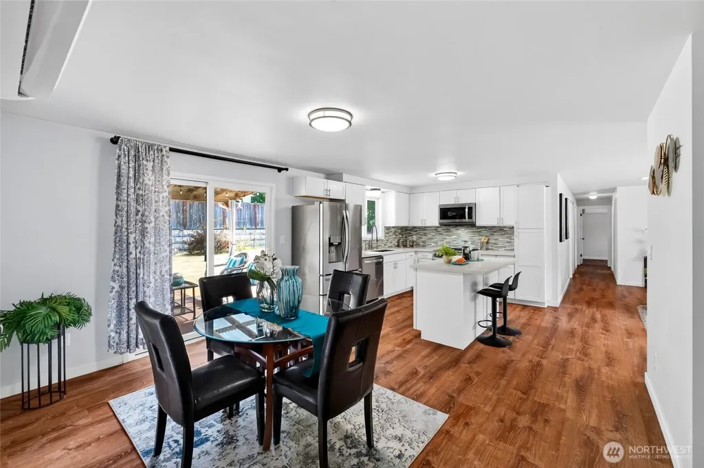 24930 237th Avenue SE Maple Valley WA 98038