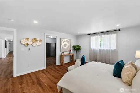 24930 237th Avenue SE Maple Valley WA 98038