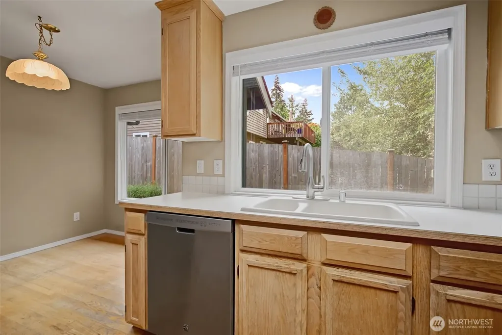 8021 NE 122nd Place Kirkland WA 98034