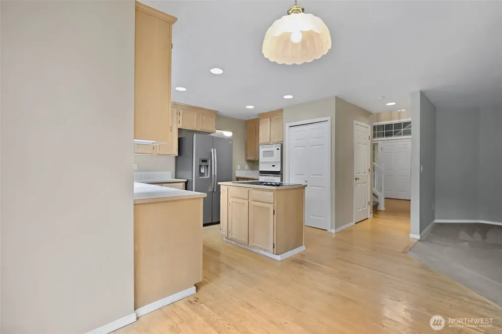 8021 NE 122nd Place Kirkland WA 98034