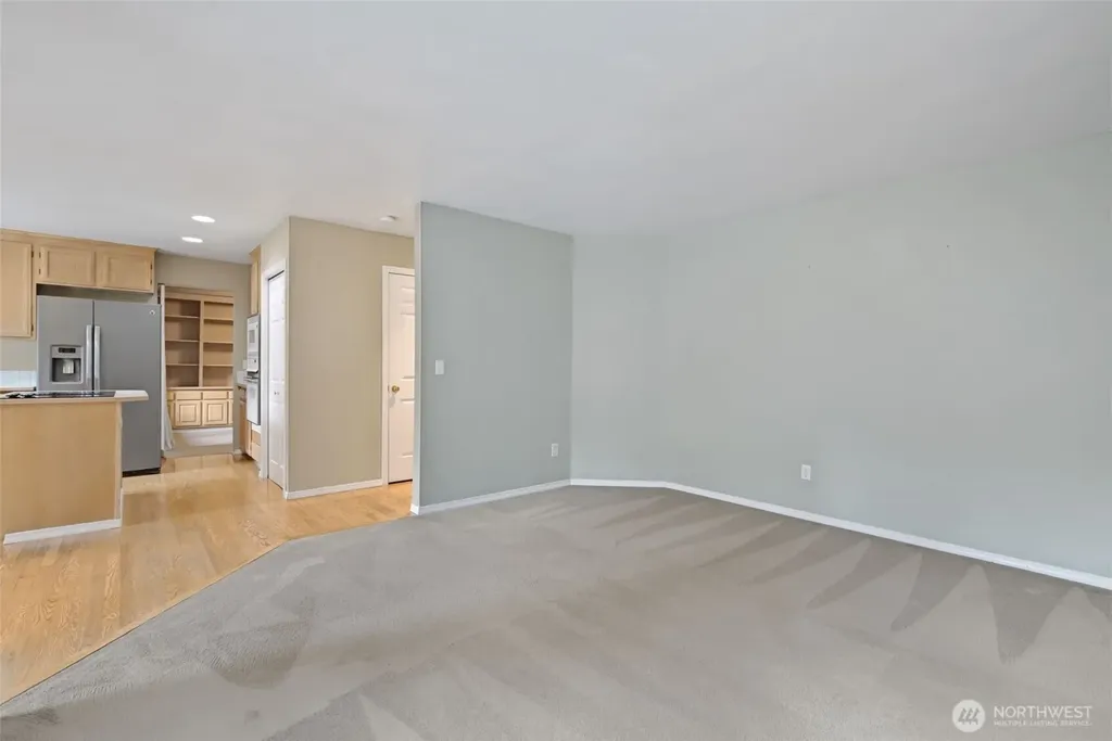 8021 NE 122nd Place Kirkland WA 98034