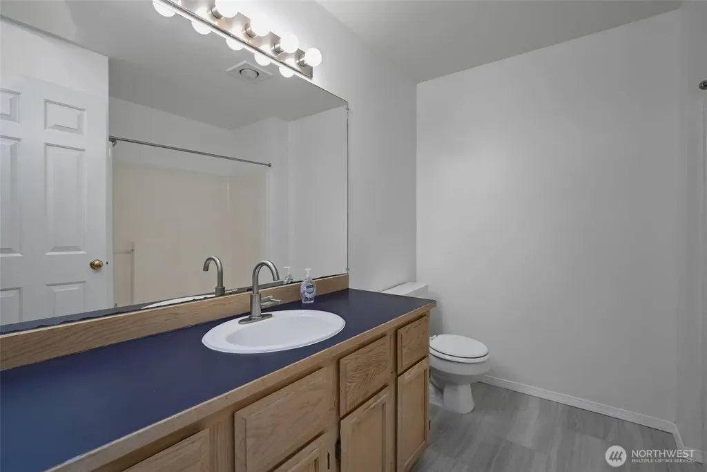 8021 NE 122nd Place Kirkland WA 98034