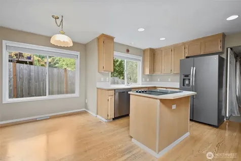 8021 NE 122nd Place Kirkland WA 98034