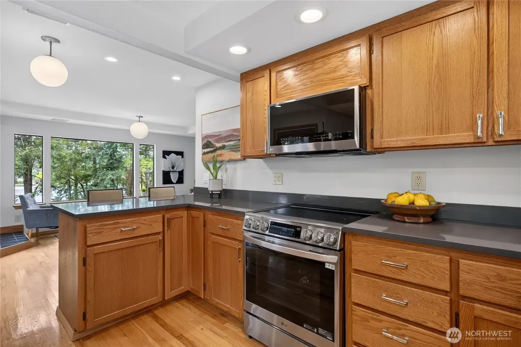 16409 Hoff Road NW Lakebay WA 98349