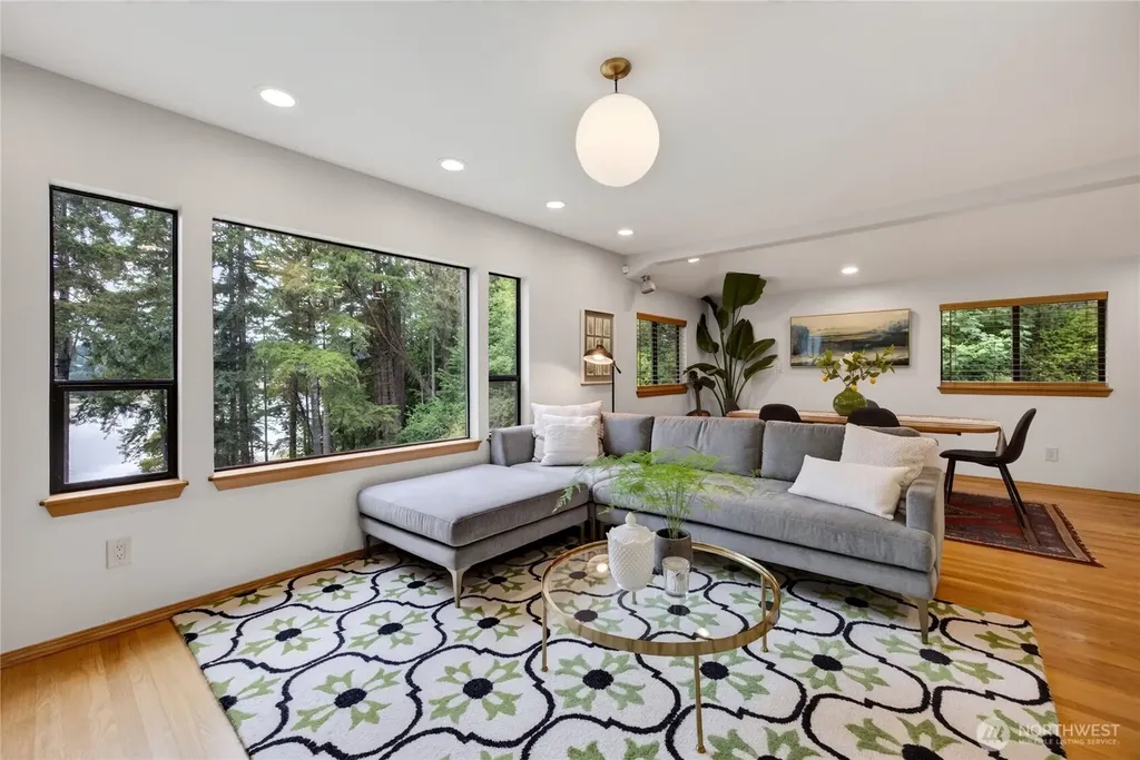 16409 Hoff Road NW Lakebay WA 98349