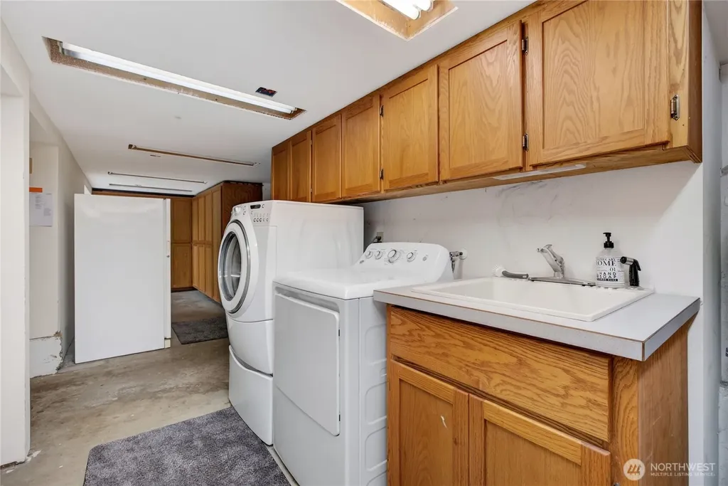 16409 Hoff Road NW Lakebay WA 98349