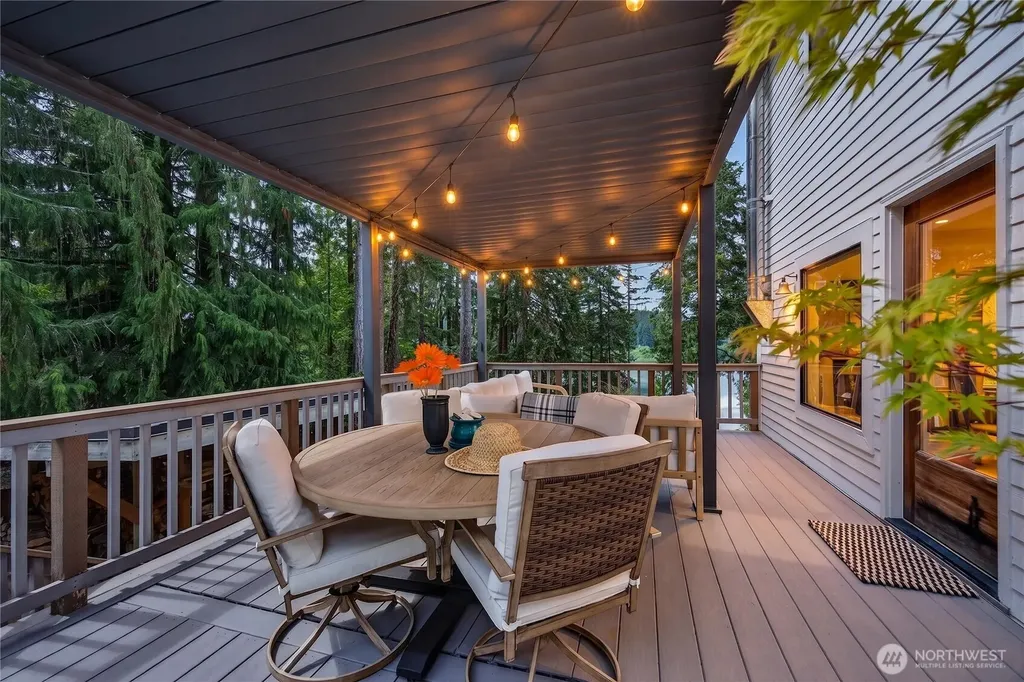 16409 Hoff Road NW Lakebay WA 98349