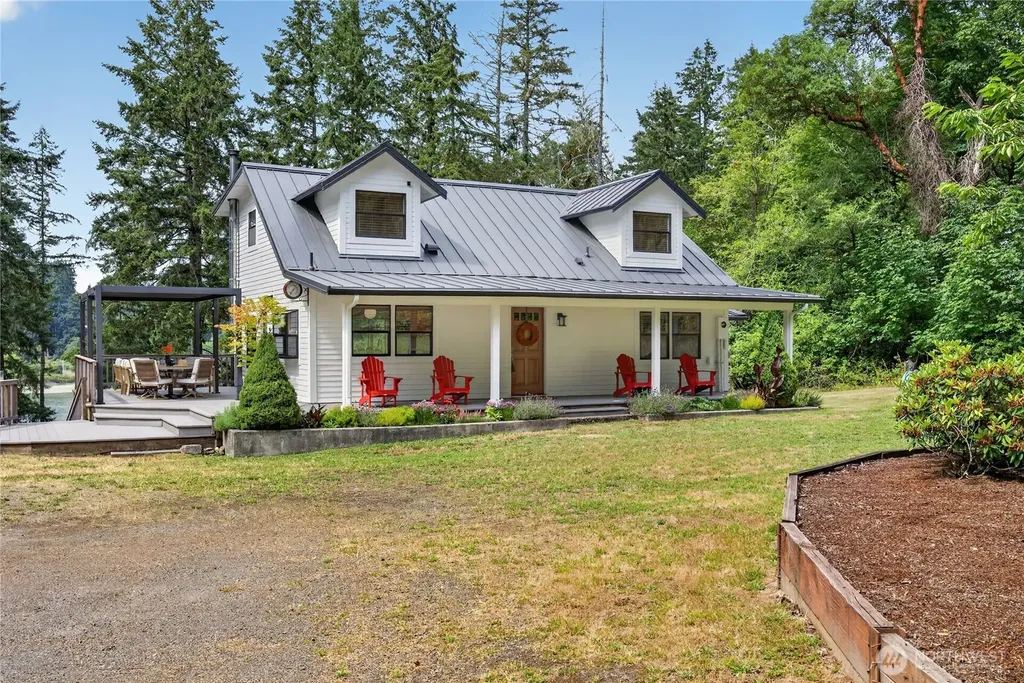 16409 Hoff Road NW Lakebay WA 98349