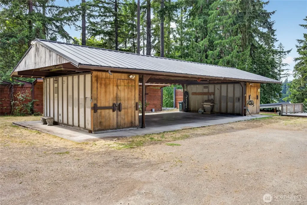 16409 Hoff Road NW Lakebay WA 98349