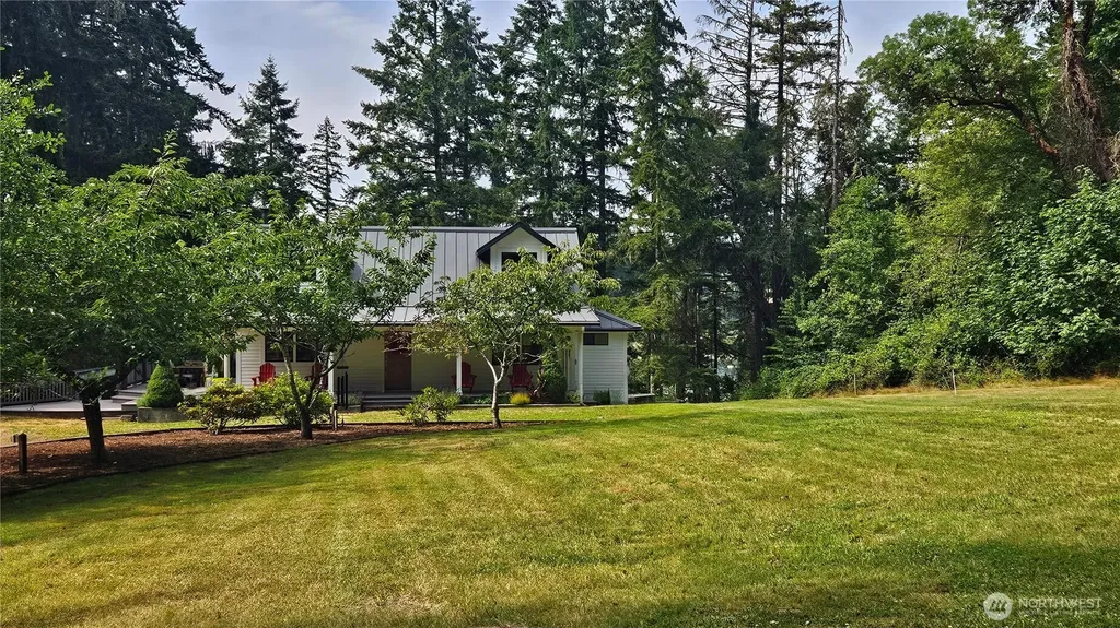 16409 Hoff Road NW Lakebay WA 98349