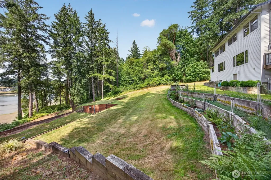 16409 Hoff Road NW Lakebay WA 98349