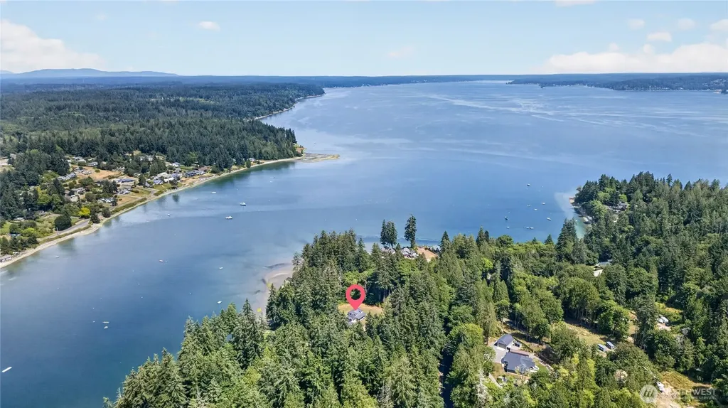 16409 Hoff Road NW Lakebay WA 98349
