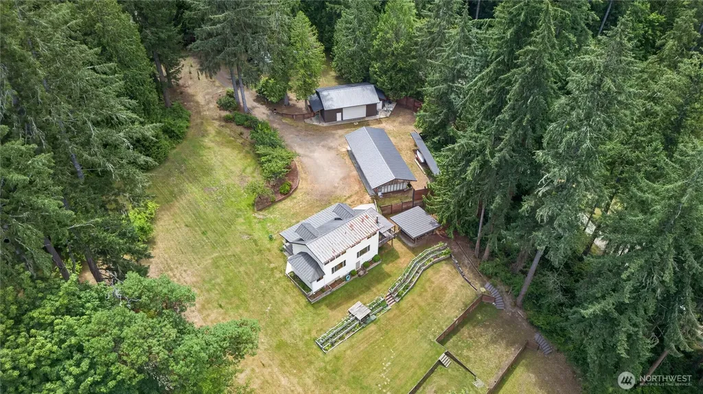 16409 Hoff Road NW Lakebay WA 98349